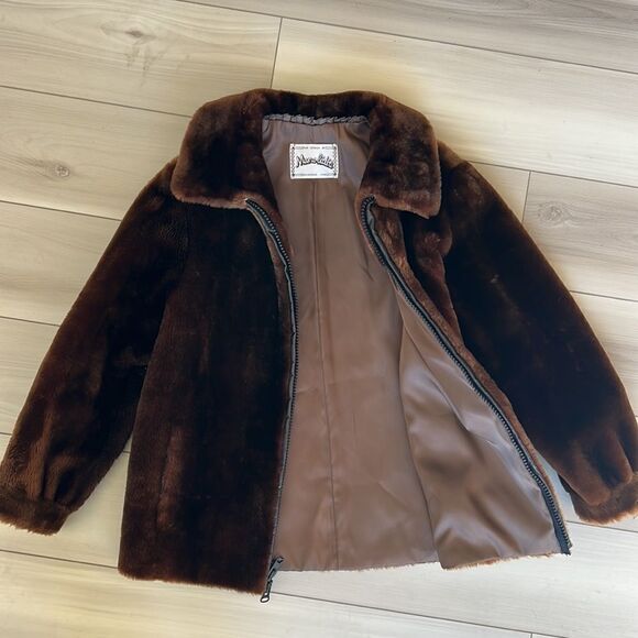 Vintage Dark Brown Faux Fur Jacket Size Medium Large Winter Coat - Picture 3 of 6